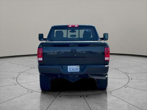 2017 RAM 2500 Big Horn Crew Cab 4x2 6'4' Box