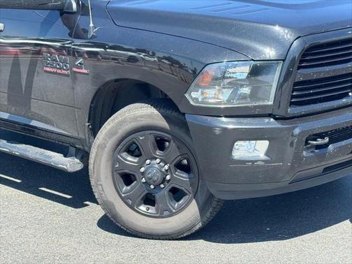 2017 RAM 2500 Big Horn Crew Cab 4x2 6'4' Box