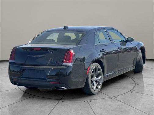2022 Chrysler 300 S