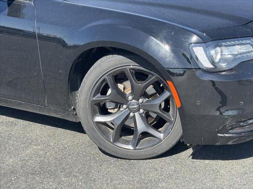 2022 Chrysler 300 S