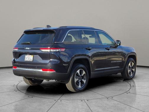 2023 Jeep Grand Cherokee 4xe Base