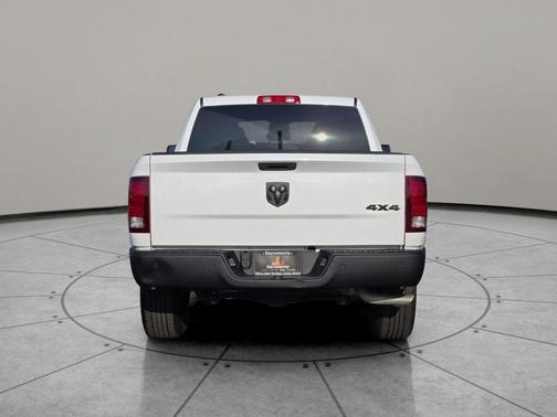 2023 RAM 1500 Classic Warlock Crew Cab 4x4 5'7' Box