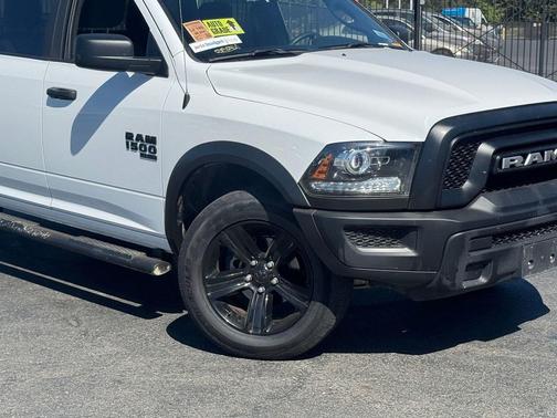 2023 RAM 1500 Classic Warlock Crew Cab 4x4 5'7' Box