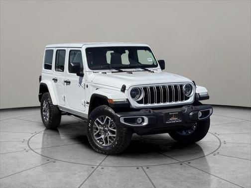2025 Jeep Wrangler 4-Door Sahara 4x4
