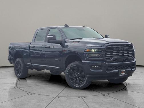 2025 RAM 3500 Big Horn Crew Cab 4x4 6'4' Box