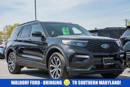 Agate Black Metallic 2023 Ford Explorer ST-Line