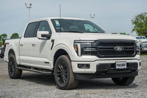 Star White Metallic Tri-Coat 2026 Ford F-150 Lariat