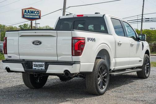 Star White Metallic Tri-Coat 2026 Ford F-150 Lariat