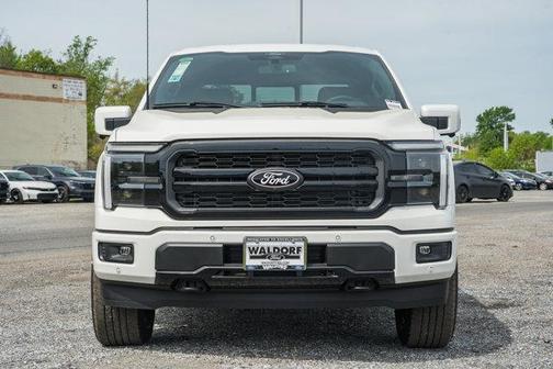 Star White Metallic Tri-Coat 2026 Ford F-150 Lariat