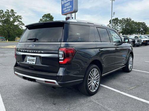 Dark Matter Metallic 2023 Ford Expedition Platinum