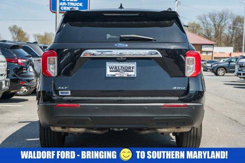 Agate Black Metallic 2022 Ford Explorer XLT