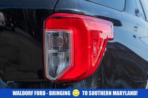 Agate Black Metallic 2022 Ford Explorer XLT