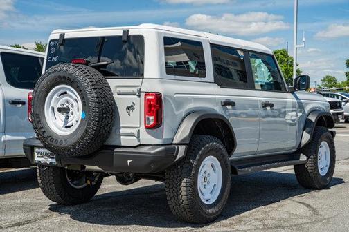 Avalanche Gray 2026 Ford Bronco Heritage Edition