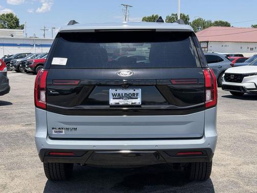 Glacier Gray Metallic Tri-Coat 2026 Ford Expedition Platinum