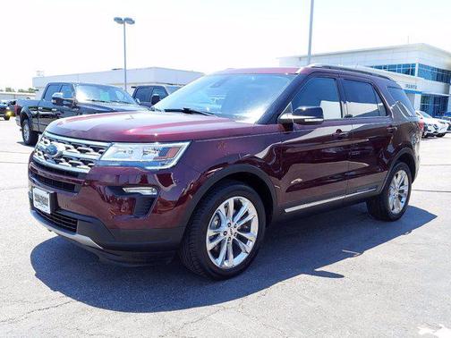 Burgundy Velvet Metallic Tinted Clearcoat 2018 Ford Explorer XLT