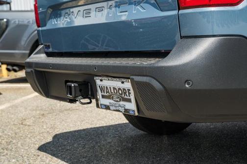 Azure Gray Metallic Tri-Coat 2026 Ford Maverick XLT