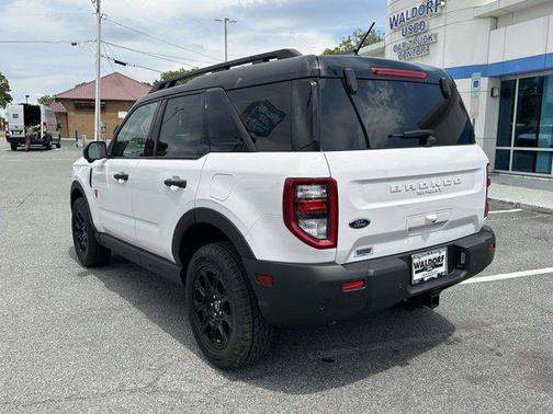 Oxford White 2025 Ford Bronco Sport Badlands