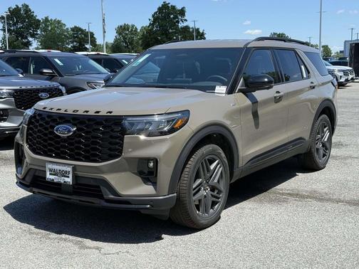 Marsh Gray 2026 Ford Explorer ST-Line