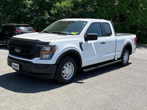 Oxford White 2023 Ford F-150 XL