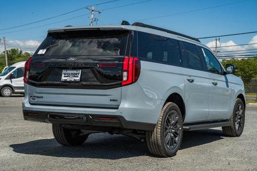 Glacier Gray Metallic Tri-Coat 2026 Ford Expedition Max Platinum