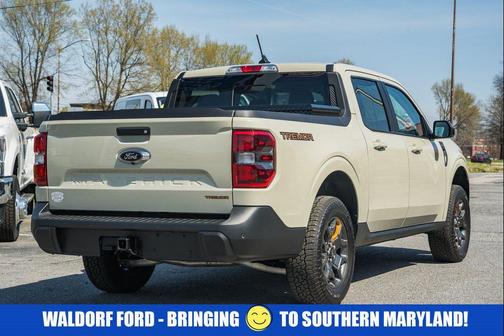 Terrain 2024 Ford Maverick Lariat