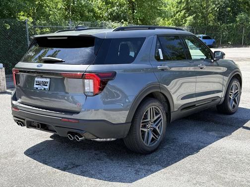 Carbonized Gray Metallic 2026 Ford Explorer ST
