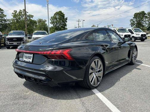 Mythos Black Metallic 2022 Audi e-tron GT Prestige