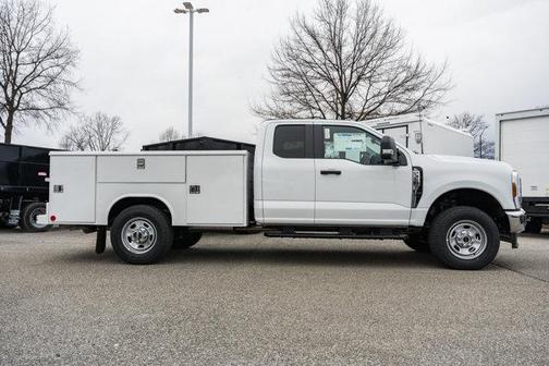 Oxford White 2026 Ford F-350 XL