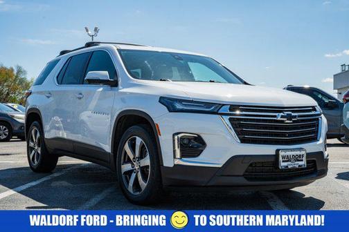 Summit White 2023 Chevrolet Traverse LT Leather