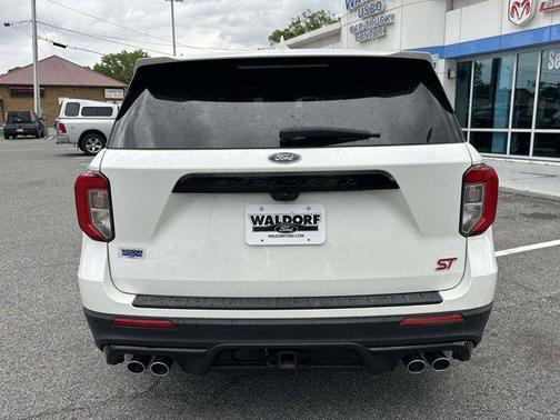 Star White Metallic Tri-Coat 2022 Ford Explorer ST