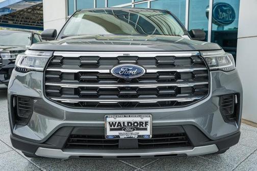 Carbonized Gray Metallic 2026 Ford Explorer Active