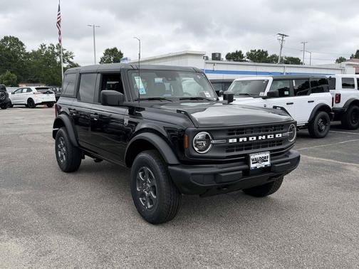 Shadow Black 2026 Ford Bronco Big Bend