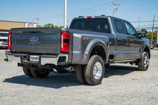 Carbonized Gray Metallic 2026 Ford F-350 Lariat