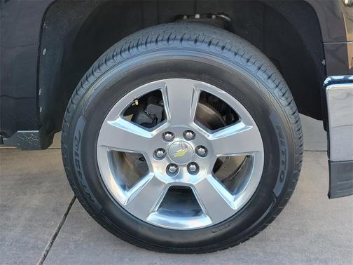 Photo 4 of 27 of 2015 Chevrolet Silverado 1500 LT