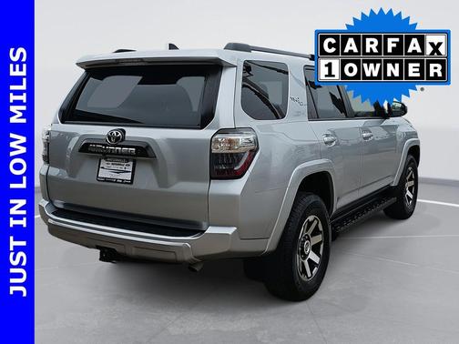 2024 Toyota 4Runner TRD Off Road