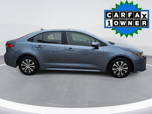 2022 Toyota Corolla Hybrid LE
