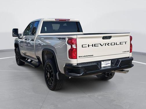 2026 Chevrolet Silverado 2500 Custom