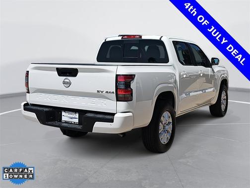 2024 Nissan Frontier SV