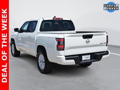 2024 Nissan Frontier SV