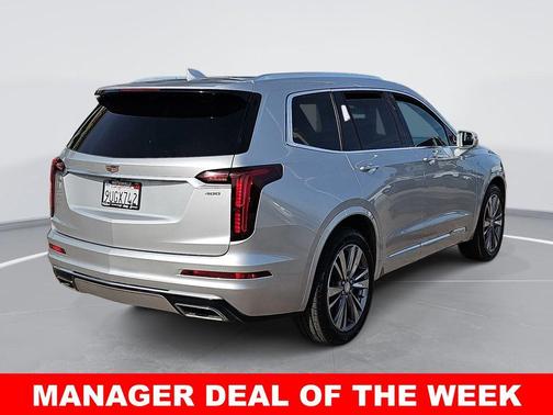 Radiant Silver Metallic 2020 Cadillac XT6 Premium Luxury FWD