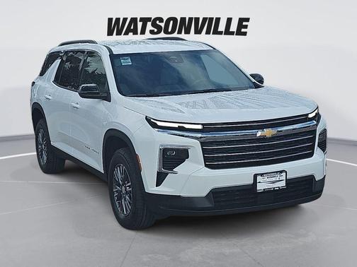 Summit White 2026 Chevrolet Traverse LT