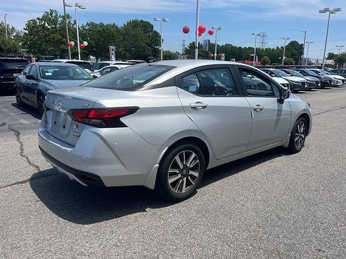 2022 Nissan Versa 1.6 SV