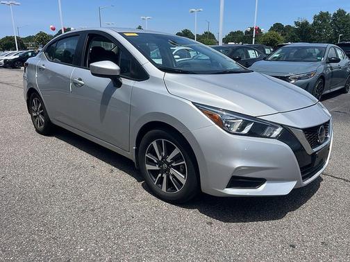 2022 Nissan Versa 1.6 SV