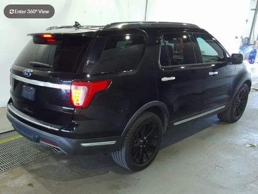 Black 2018 Ford Explorer Limited