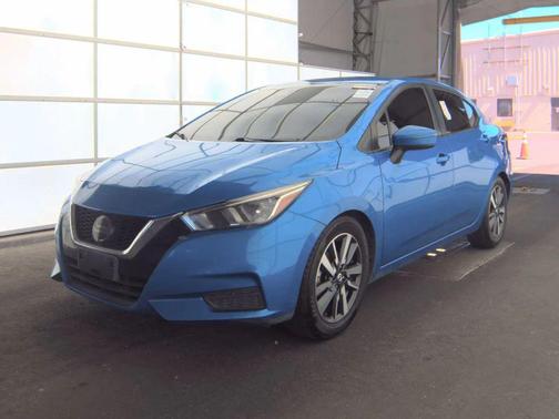 Blue 2021 Nissan Versa 1.6 SV