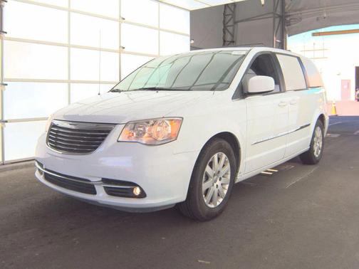 White 2016 Chrysler Town & Country Touring