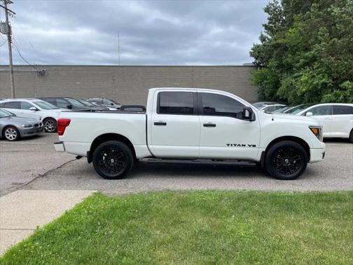 2018 Nissan Titan SV