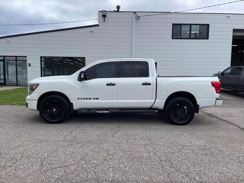 2018 Nissan Titan SV