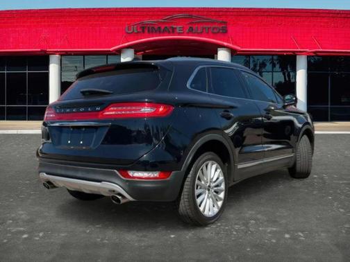 Infinite Black Metallic 2019 Lincoln MKC Standard
