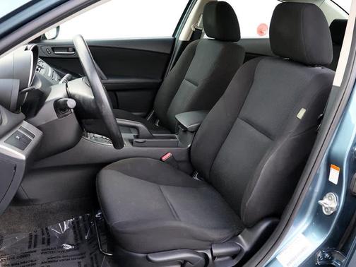 2011 Mazda Mazda3 i Touring